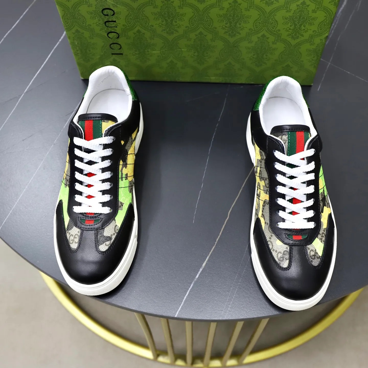 Ex-factory price: 400💰🙅‍♂️🙅‍♂️🙅‍♂️ Brand: Gucci GUCCi Standard code: 38-44 (45 customized) Grade: Same as the official website Material: Original leather splicing Comfortable and breathable sheepskin lining Original wear-resistant outsole Style category: Men's fashionable casual shoes Running sneakers Distinguished luxury brand elements Top luxury Color: actual picture color